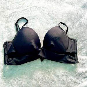 Black underwire bikini top